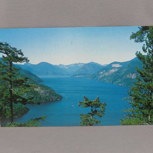 Vintage Postcard - Powell Lake Powell River British Columbia - Traveltime - Picture 1 of 4